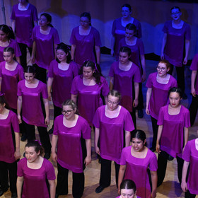 Australian_Girls_Choir___Ensemble_Vocal_Feminin_7_.JPG
