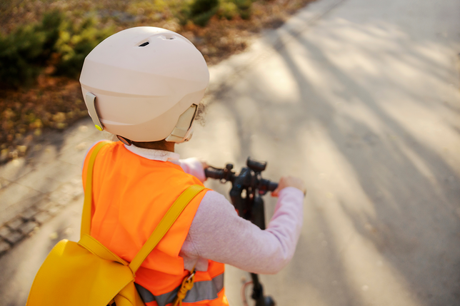 Sécurité routière : Casque et gilet haute visibilité désormais ...